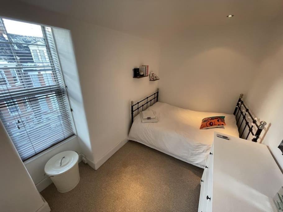 Spacious Two Bedroom Flat In Prestigious Highgate. London Ngoại thất bức ảnh